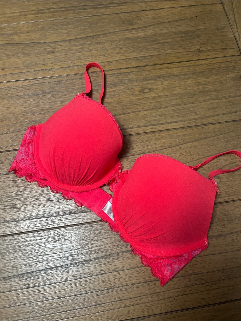 Victoria's Secret Bright Red Lace Push-Up Bra